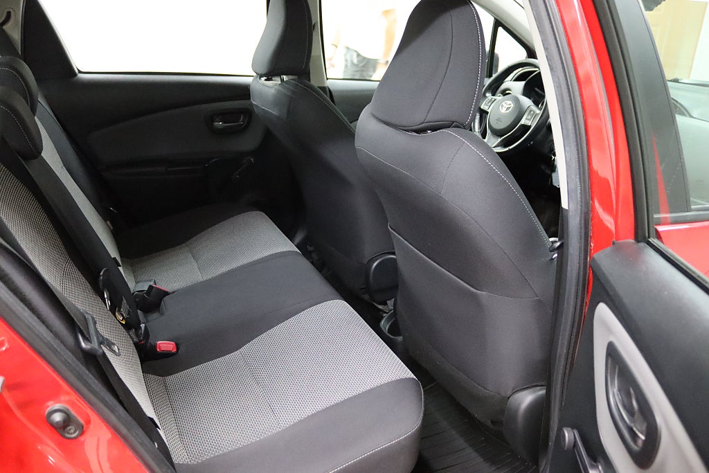 Toyota Yaris 2017 - miniatyr 14