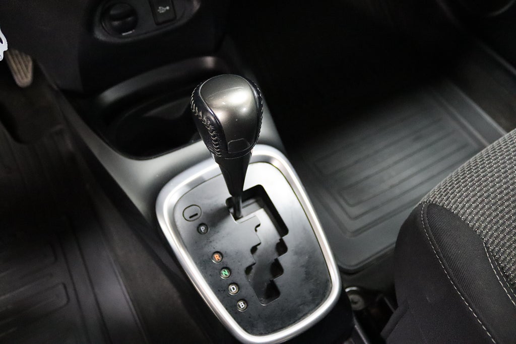 Toyota Yaris 2017 - miniatyr 19