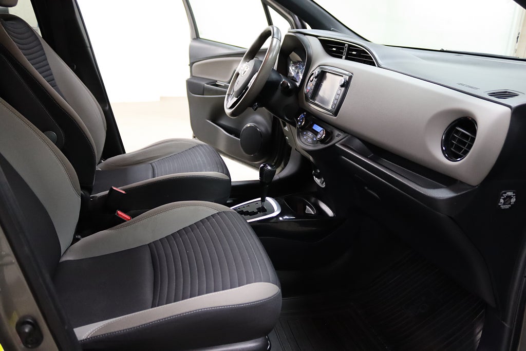 Toyota Yaris 2016 - miniatyr 13