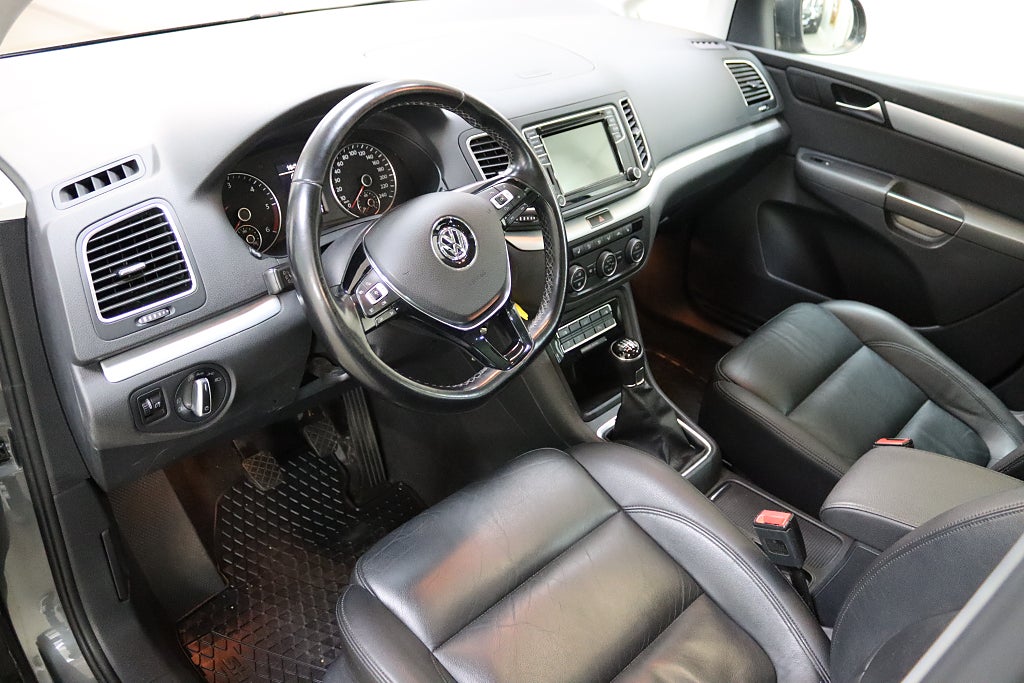 Volkswagen Sharan 2017 - miniatyr 11