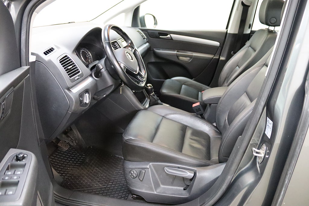 Volkswagen Sharan 2017 - miniatyr 10