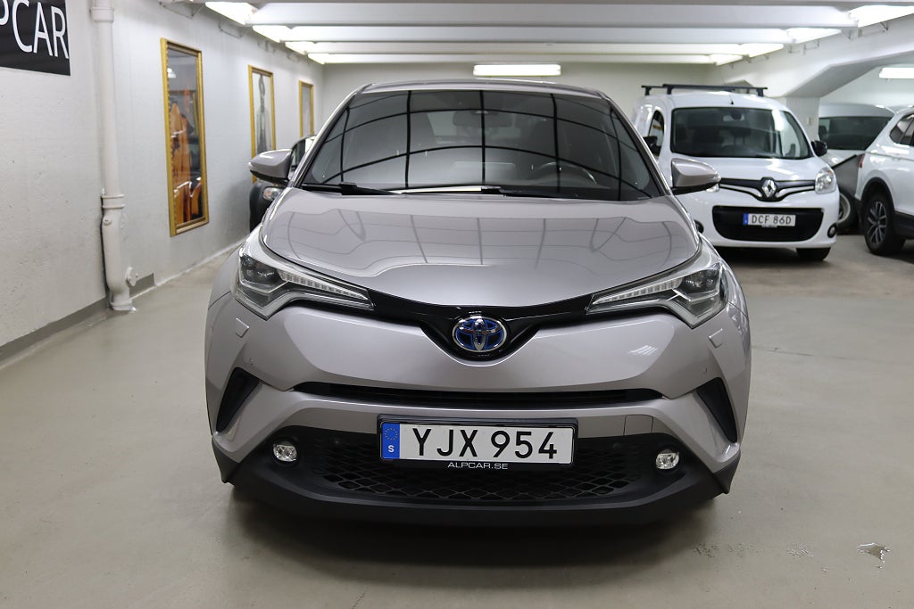 Toyota C-HR 2017 - miniatyr 3
