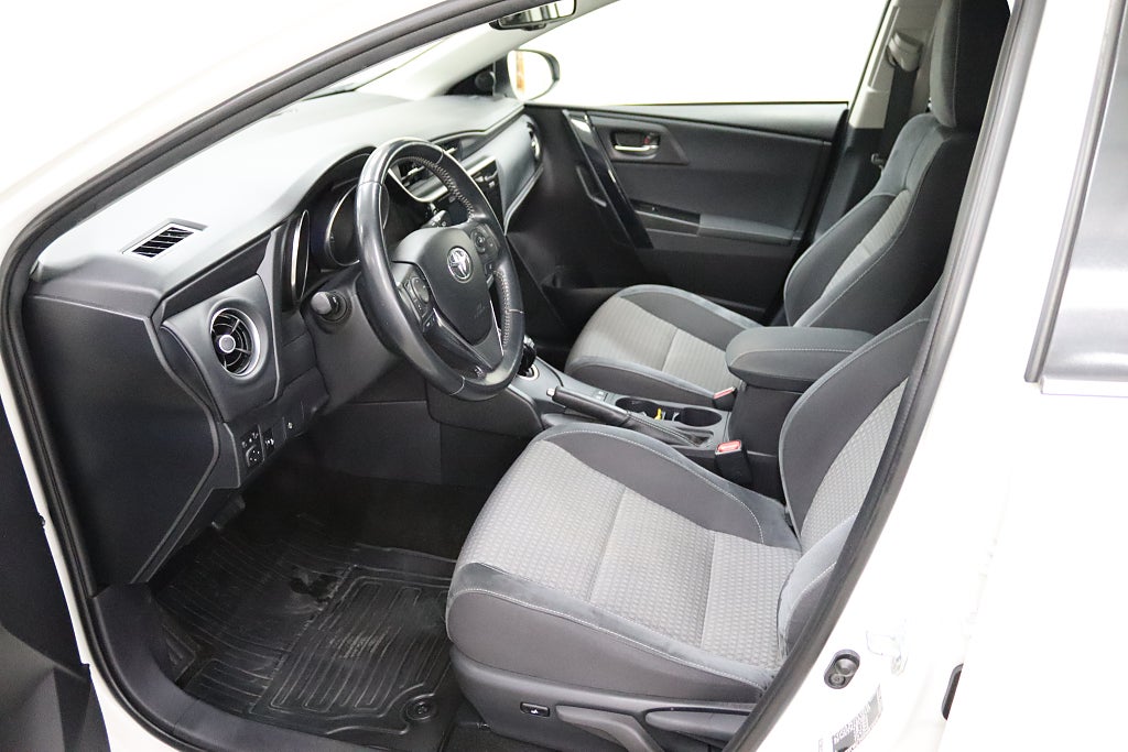 Toyota Auris 2018 - miniatyr 11