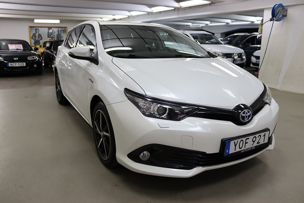 Toyota Auris 2018 - miniatyr 5