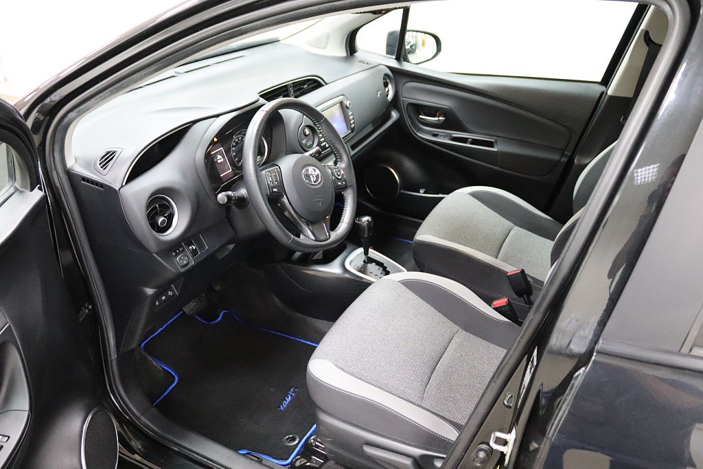 Toyota Yaris 2019 - miniatyr 13