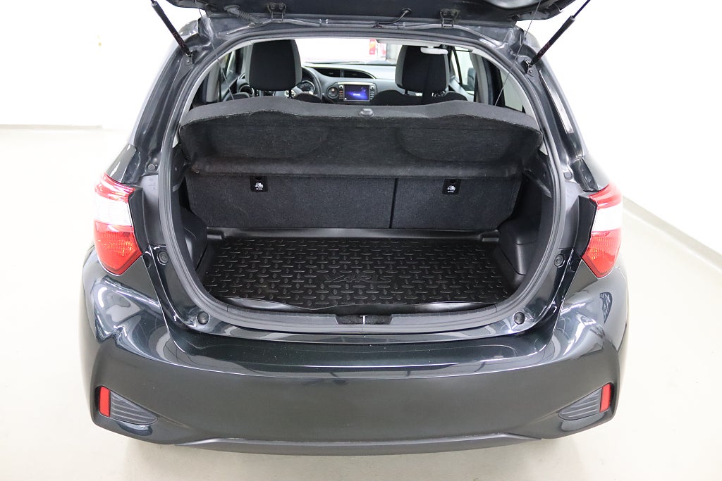 Toyota Yaris 2019 - miniatyr 17
