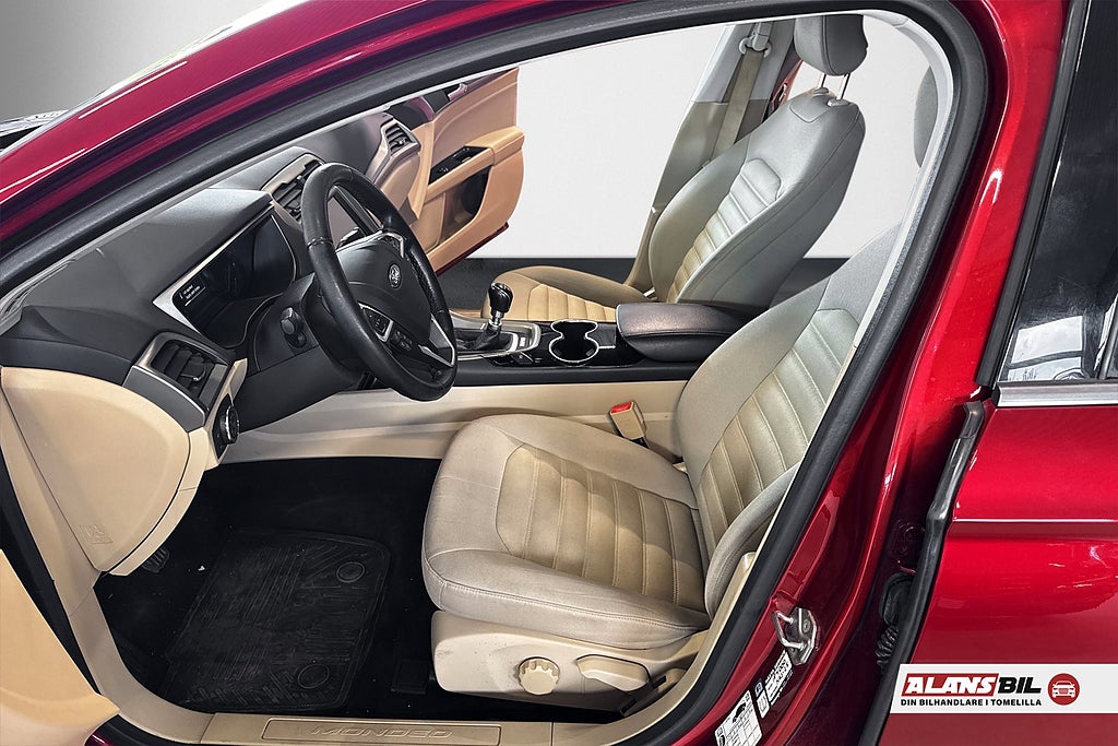 Ford Mondeo 2015 - miniatyr 5