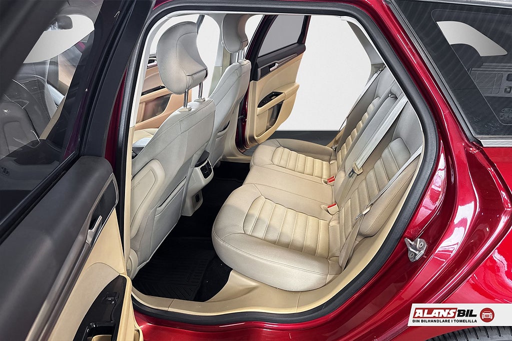 Ford Mondeo 2015 - miniatyr 6