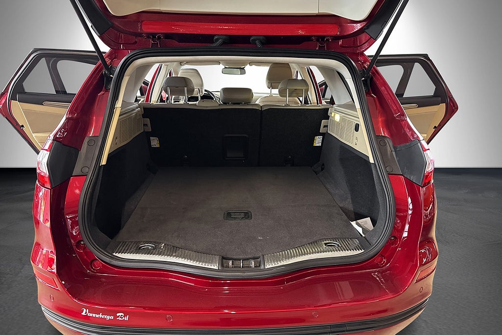 Ford Mondeo 2015 - miniatyr 7
