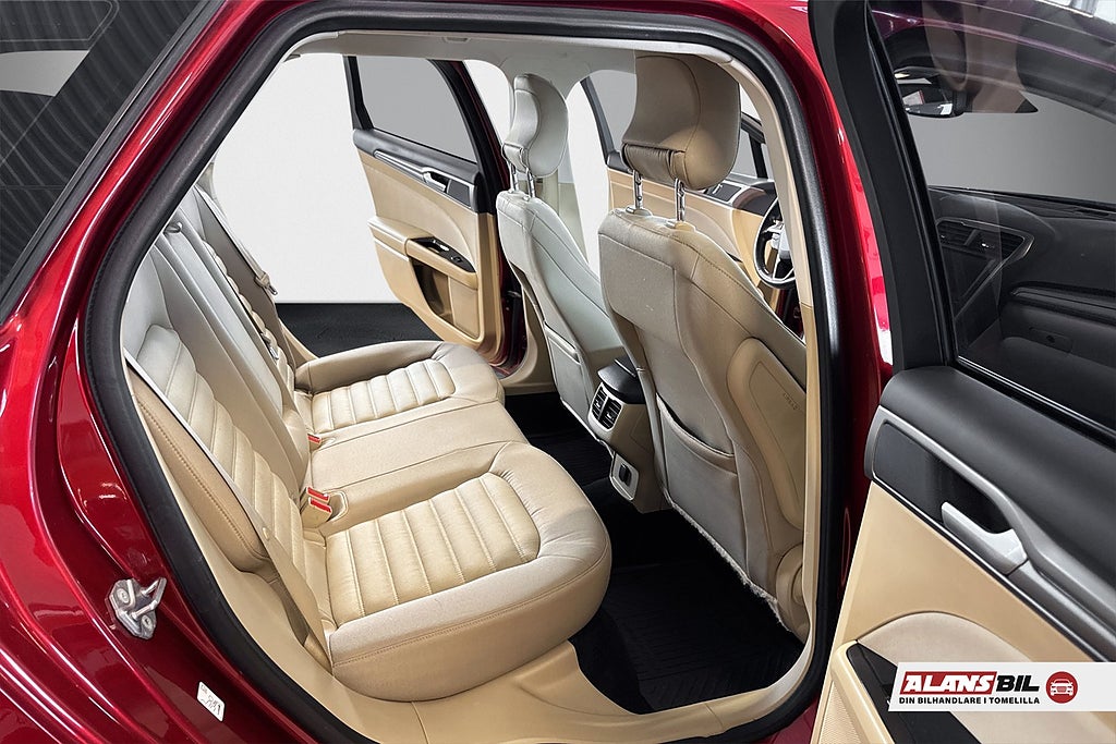 Ford Mondeo 2015 - miniatyr 9