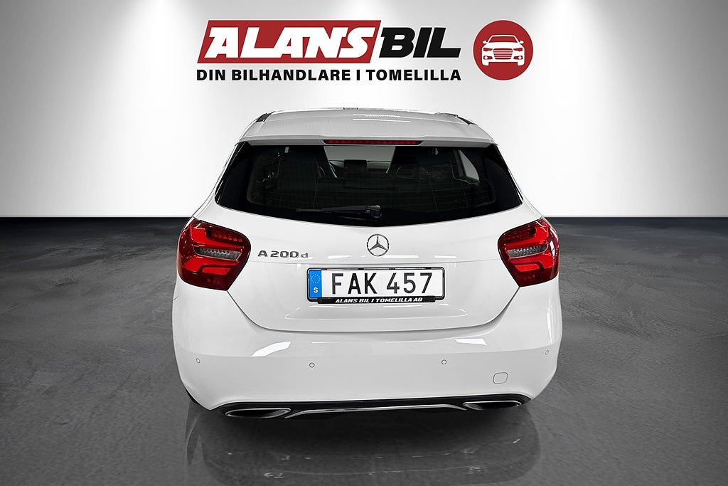 Mercedes-Benz A 2017 - miniatyr 4