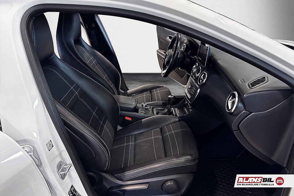 Mercedes-Benz A 2017 - miniatyr 8