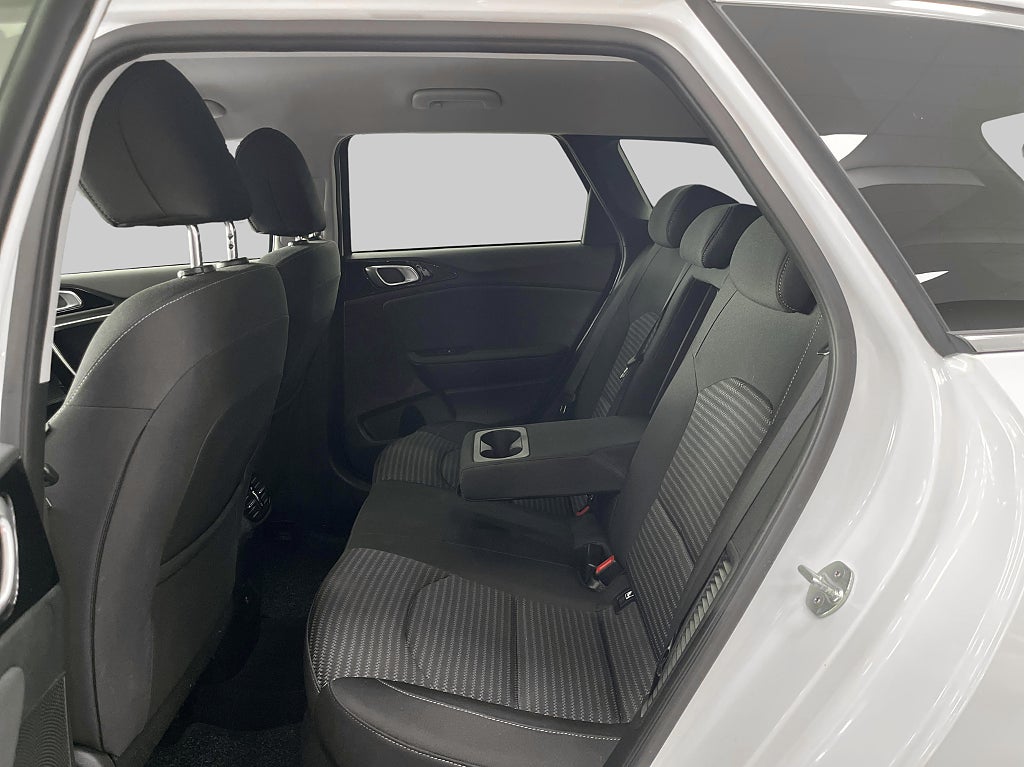 Kia Ceed 2023 - miniatyr 9