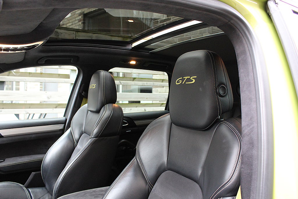 Porsche Cayenne 2013 - miniatyr 18