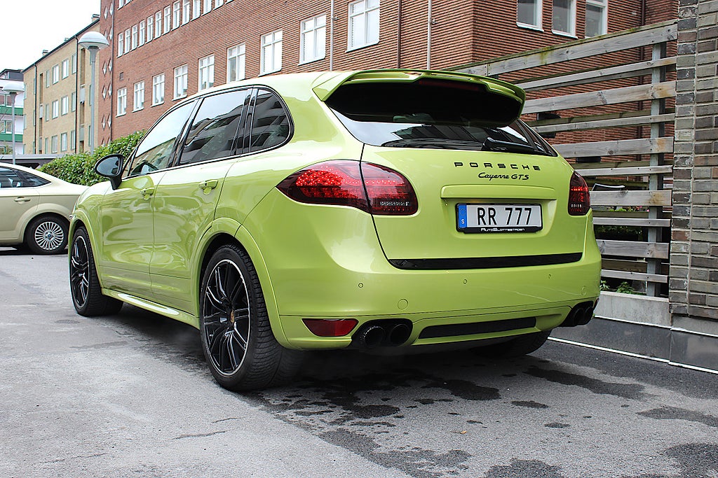 Porsche Cayenne 2013 - miniatyr 3