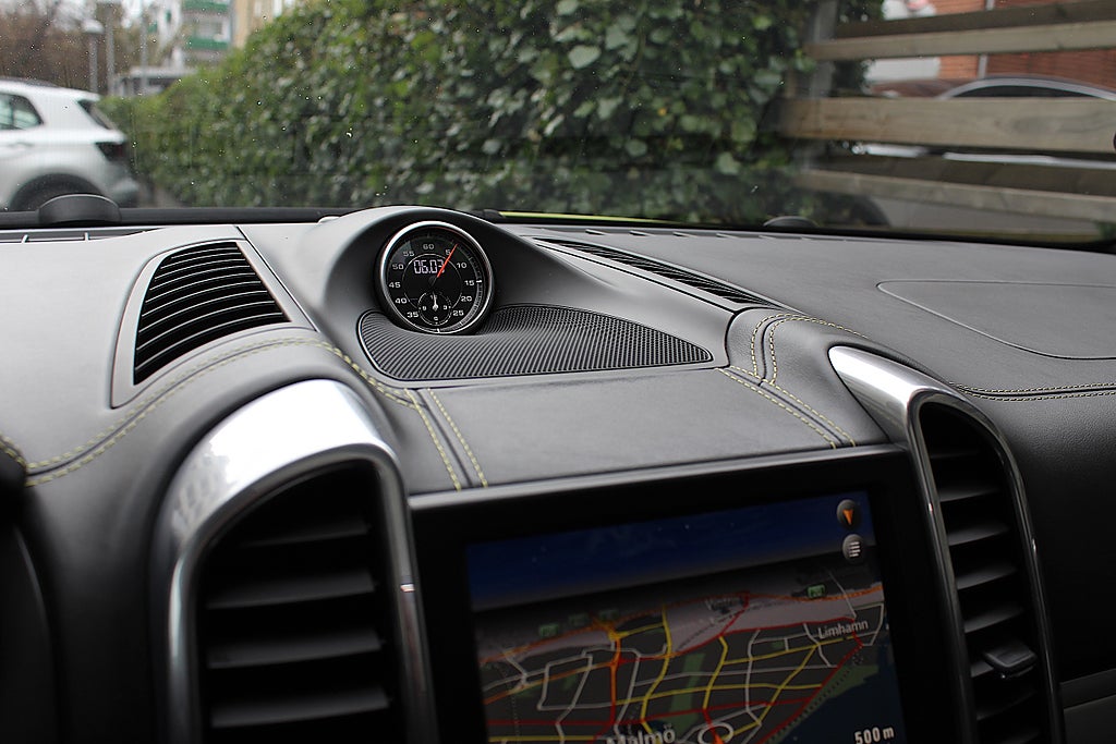 Porsche Cayenne 2013 - miniatyr 25