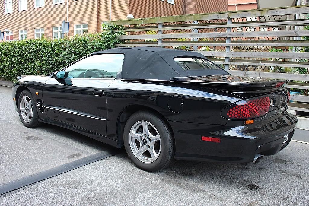 Pontiac Firebird 1998 - miniatyr 24