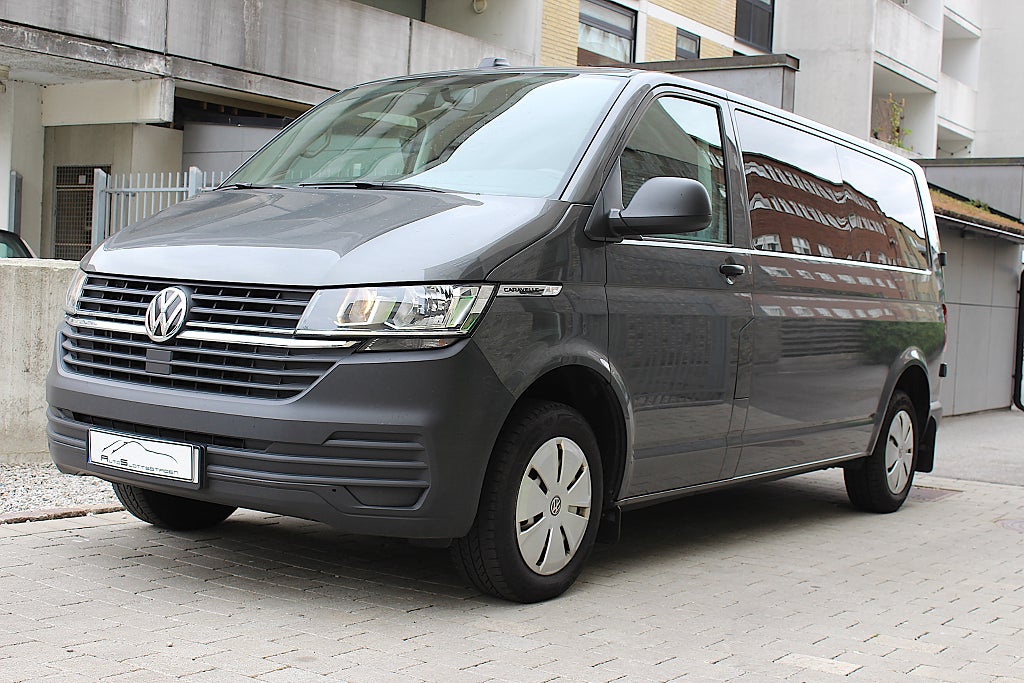 Volkswagen Caravelle 2021 - miniatyr 2