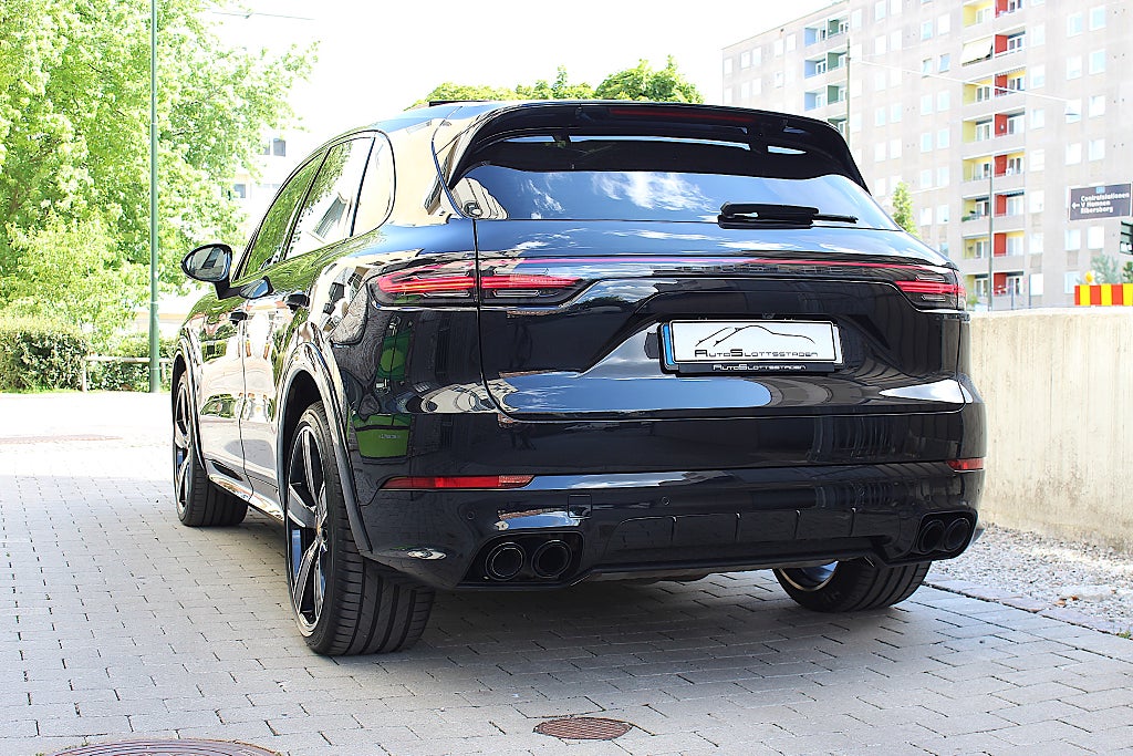 Porsche Cayenne 2020 - miniatyr 13