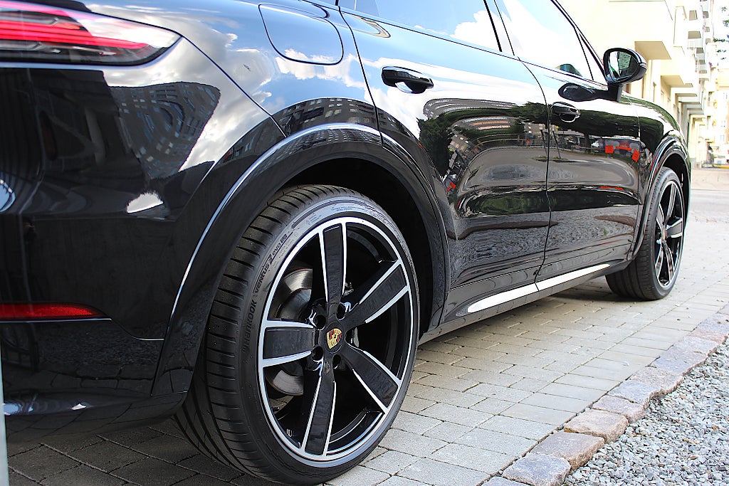 Porsche Cayenne 2020 - miniatyr 16