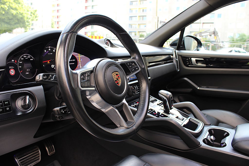 Porsche Cayenne 2020 - miniatyr 33