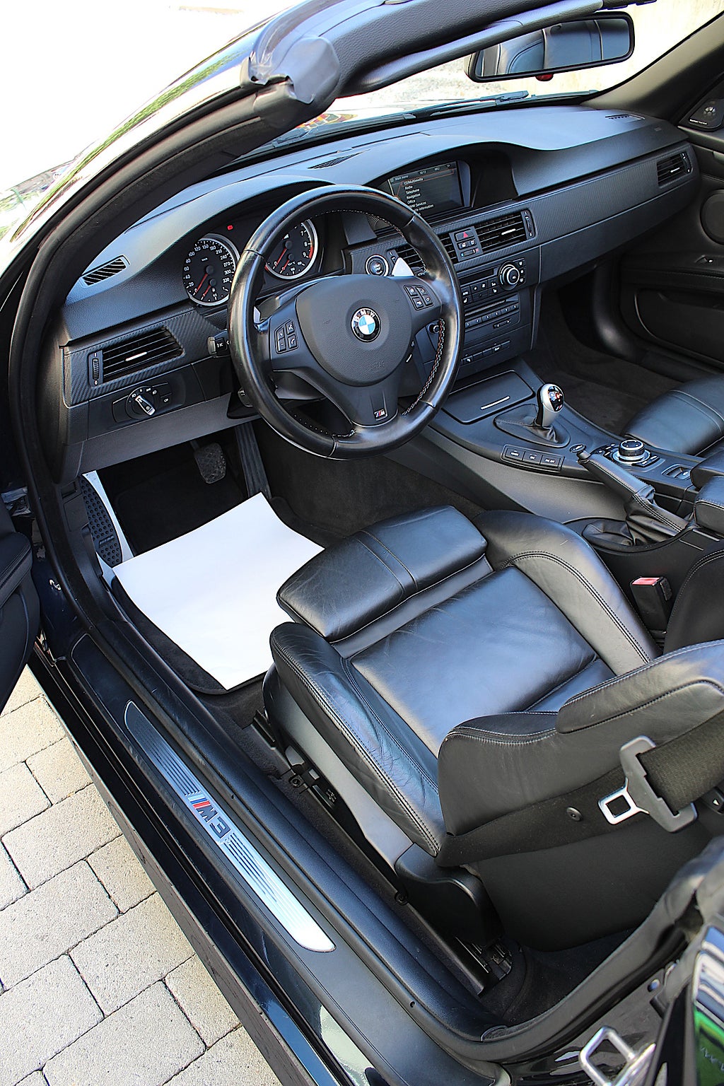 BMW M3 2010 - miniatyr 33