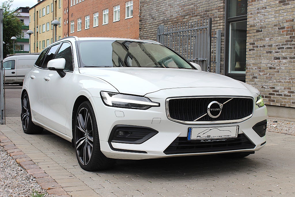Volvo V60 2019 - bild 1 av 24
