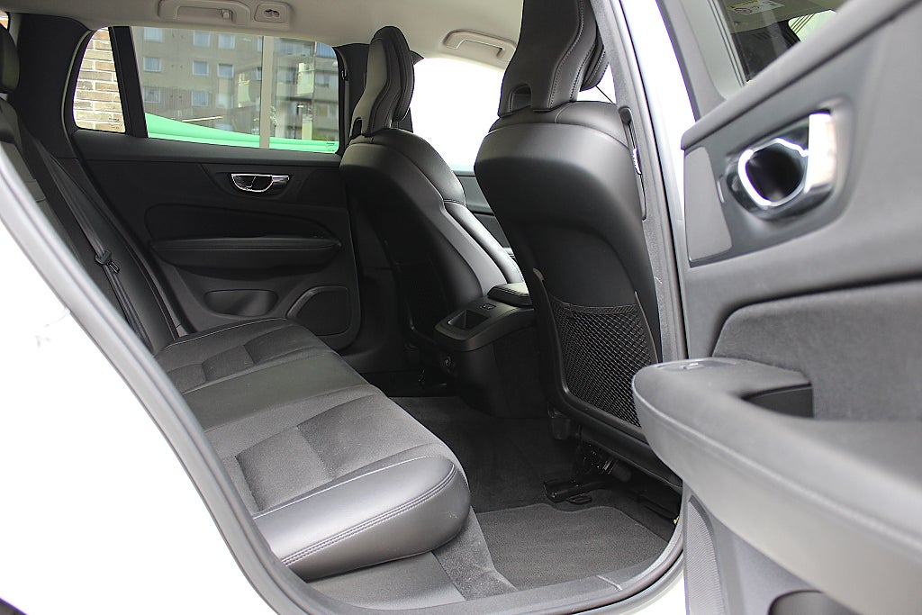 Volvo V60 2019 - miniatyr 18
