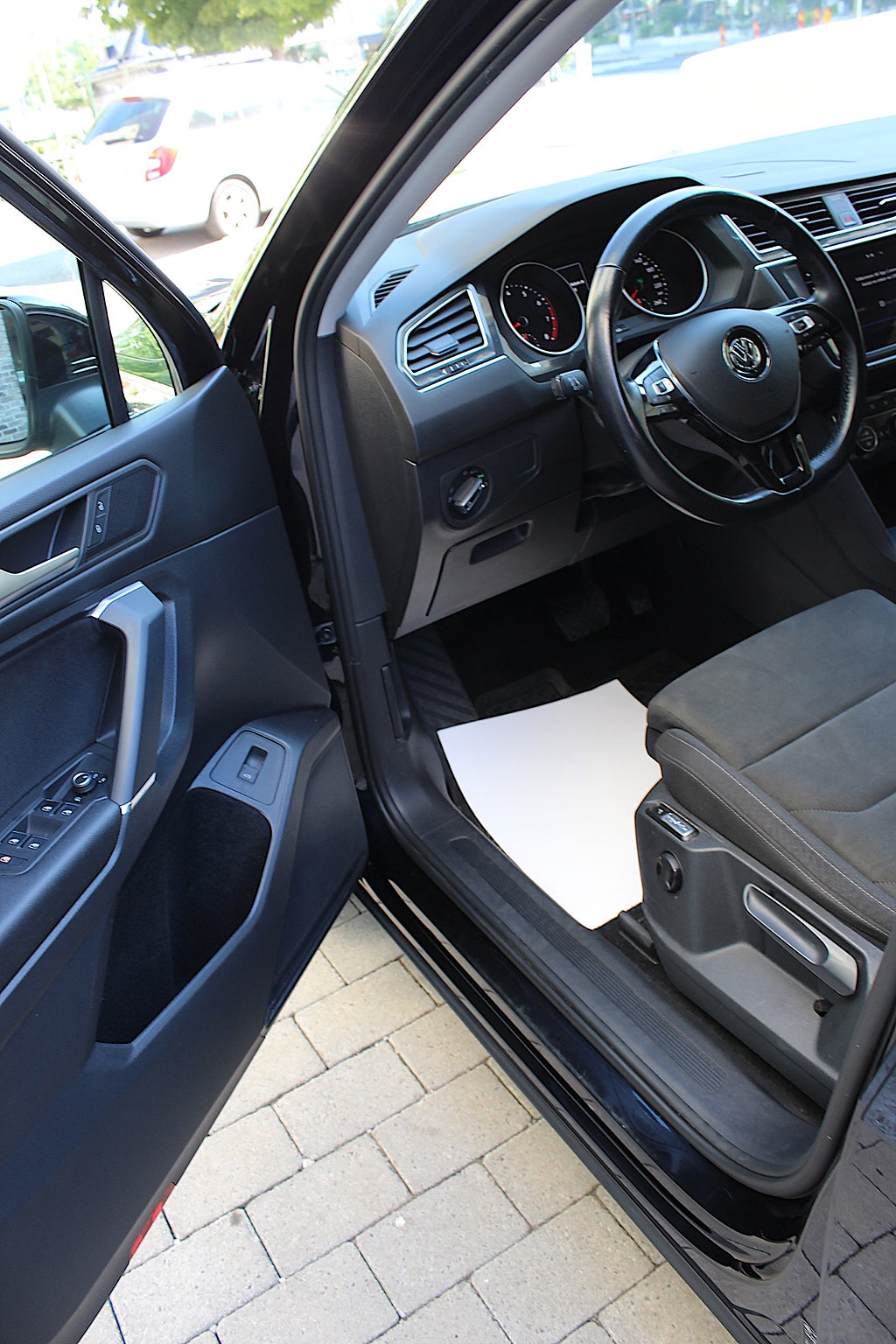 Volkswagen Tiguan 2020 - miniatyr 32