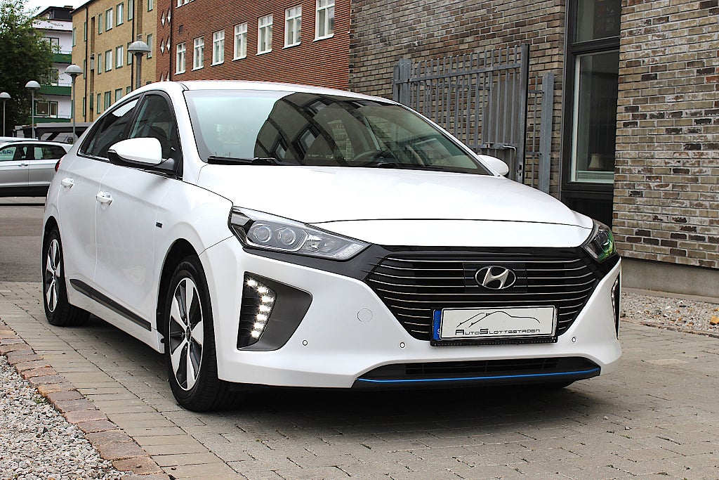 Hyundai IONIQ 2017 - bild 1 av 38
