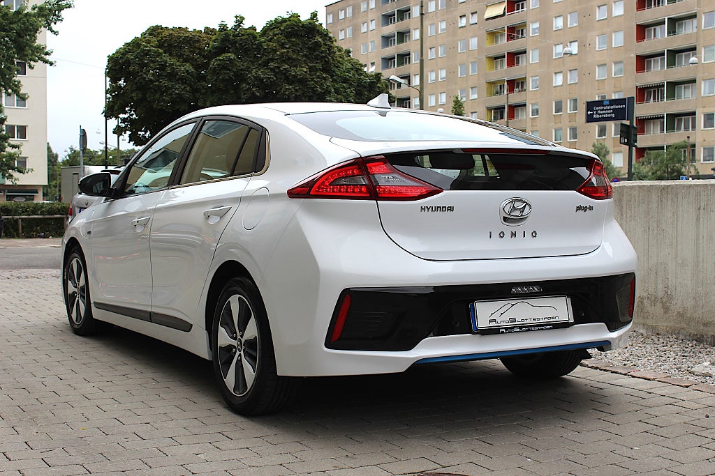 Hyundai IONIQ 2017 - miniatyr 2