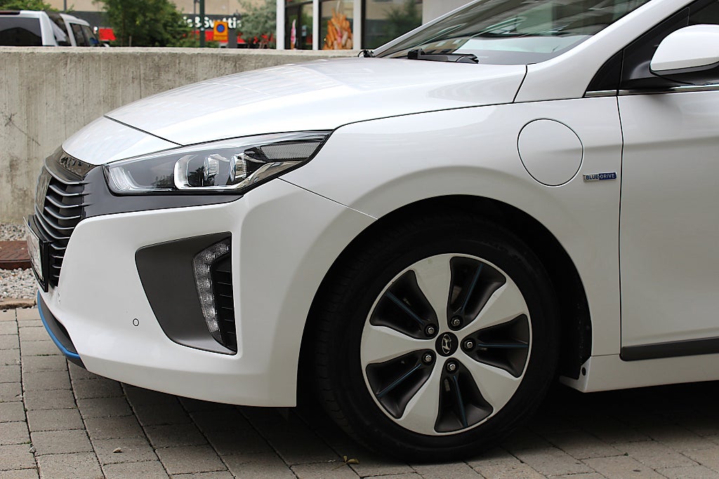Hyundai IONIQ 2017 - miniatyr 10