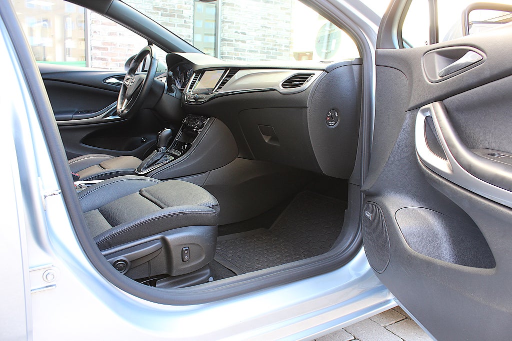 Opel Astra 2020 - miniatyr 21
