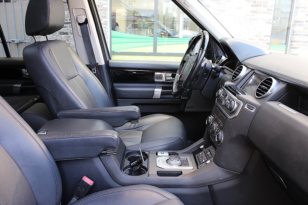 Land Rover Discovery 2016 - miniatyr 7