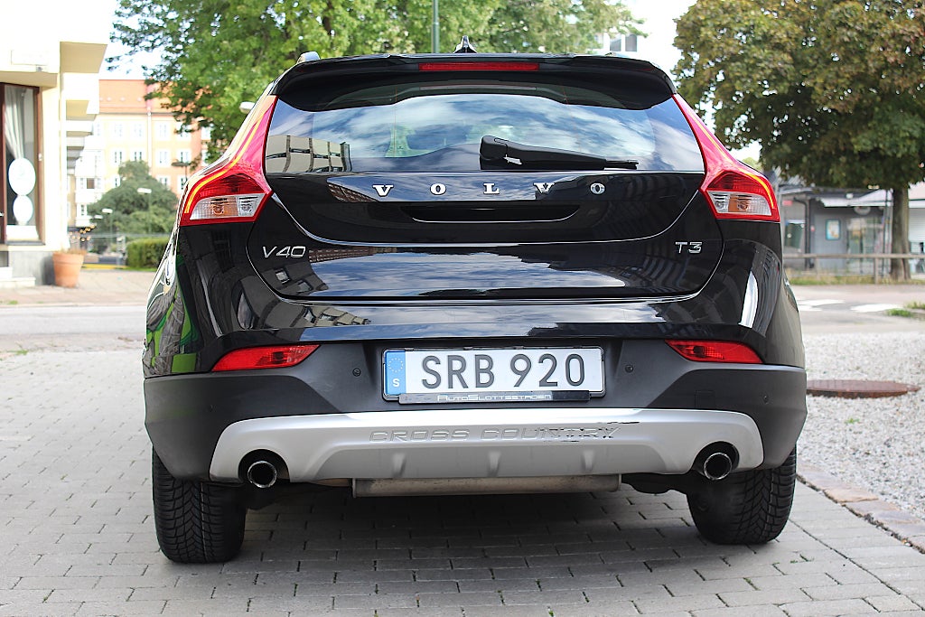 Volvo V40 Cross Country 2017 - miniatyr 16