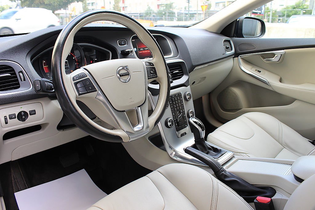 Volvo V40 Cross Country 2017 - miniatyr 36