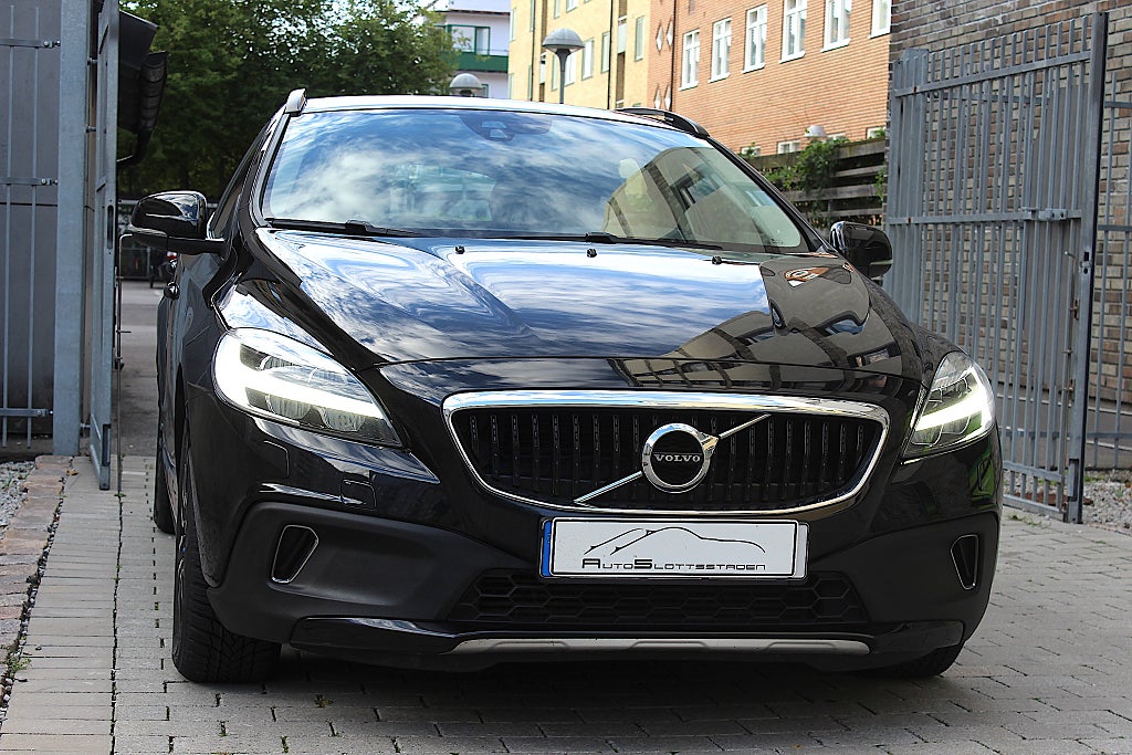 Volvo V40 Cross Country 2017 - miniatyr 8