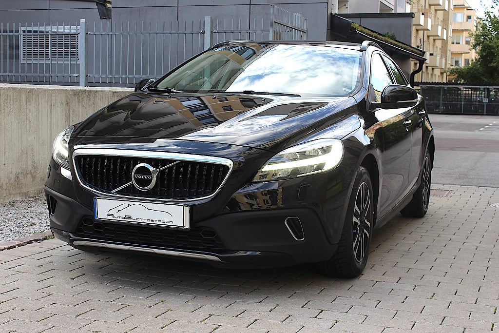 Volvo V40 Cross Country 2017 - miniatyr 9