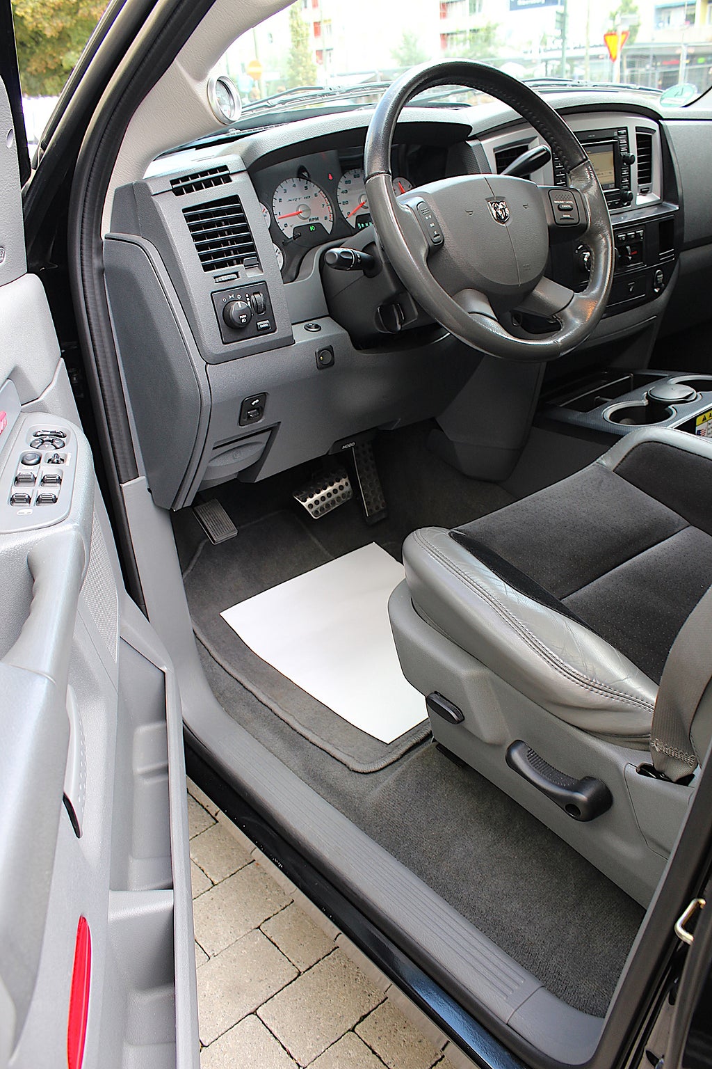 Dodge RAM 2006 - miniatyr 35