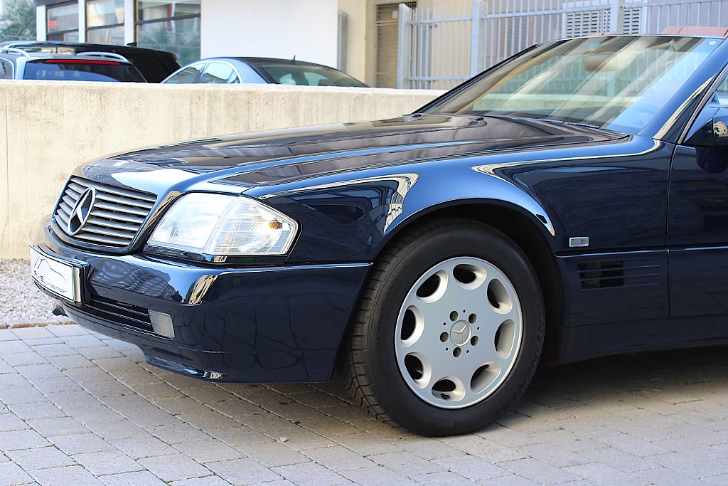 Mercedes-Benz SL 1995 - miniatyr 11
