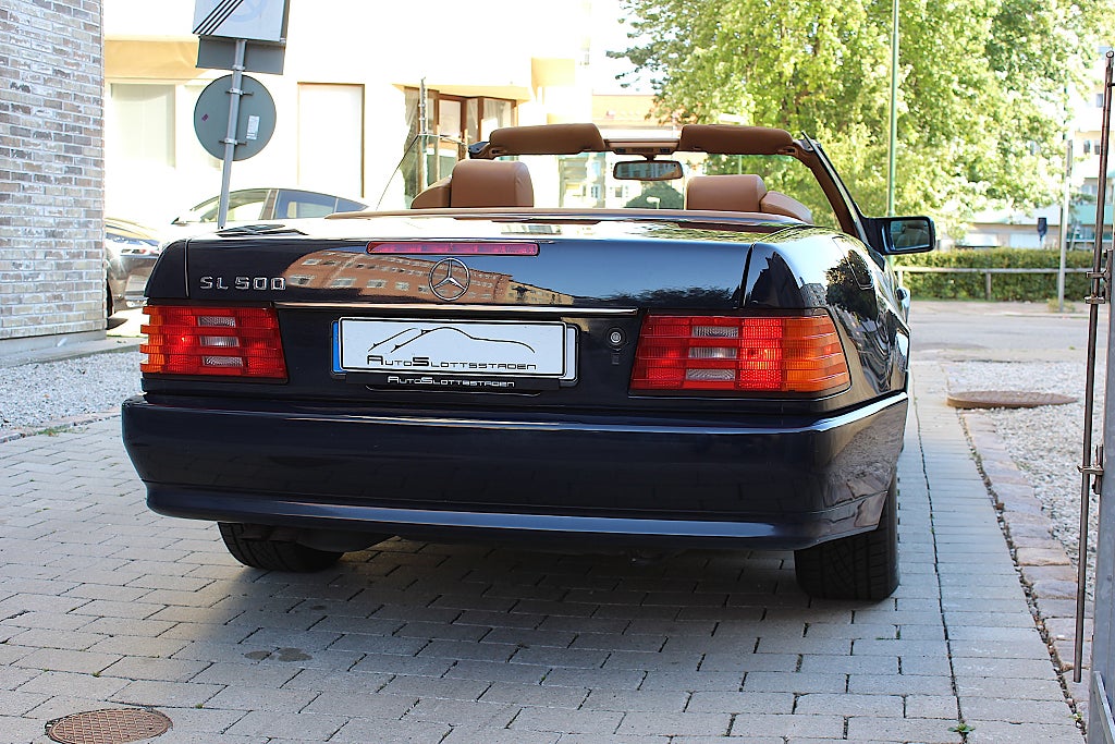 Mercedes-Benz SL 1995 - miniatyr 16