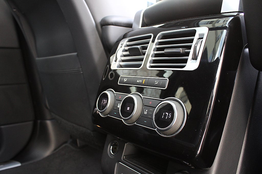 Land Rover Range Rover 2017 - miniatyr 28