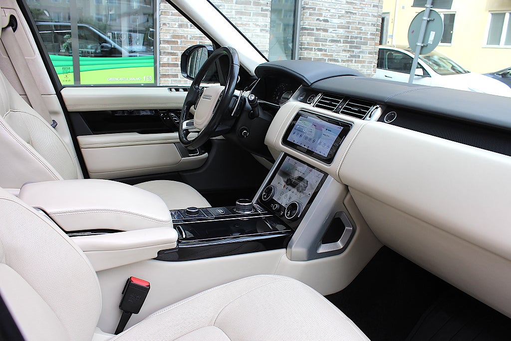 Land Rover Range Rover 2018 - miniatyr 27