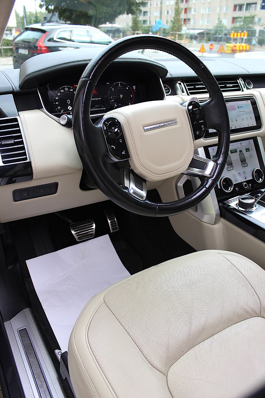 Land Rover Range Rover 2018 - miniatyr 34
