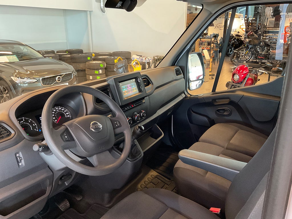 Nissan Interstar 2022 - miniatyr 7