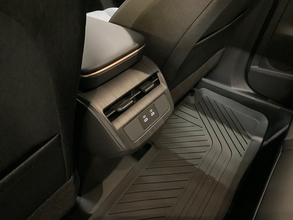 Nissan Ariya 2025 - miniatyr 15