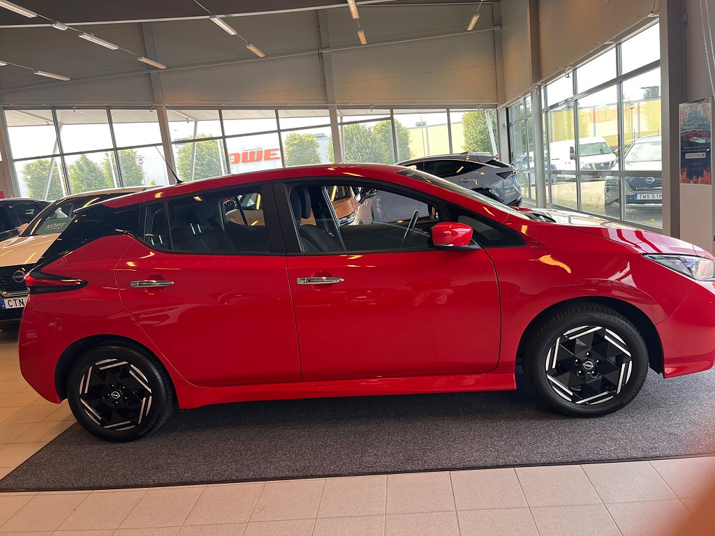 Nissan Leaf 2023 - miniatyr 4