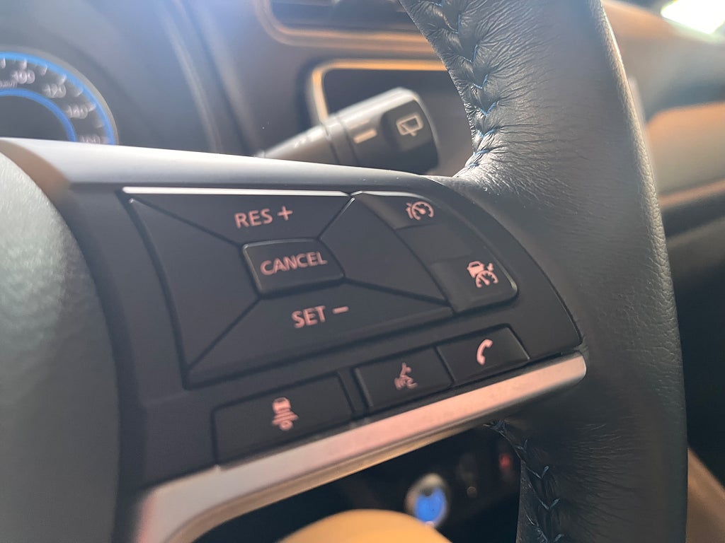 Nissan Leaf 2023 - miniatyr 10