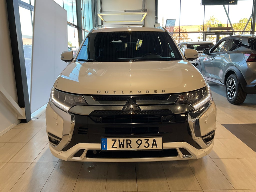 Mitsubishi Outlander 2019 - miniatyr 2