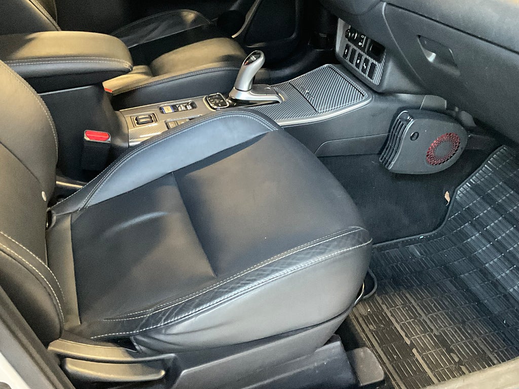Mitsubishi Outlander 2019 - miniatyr 27